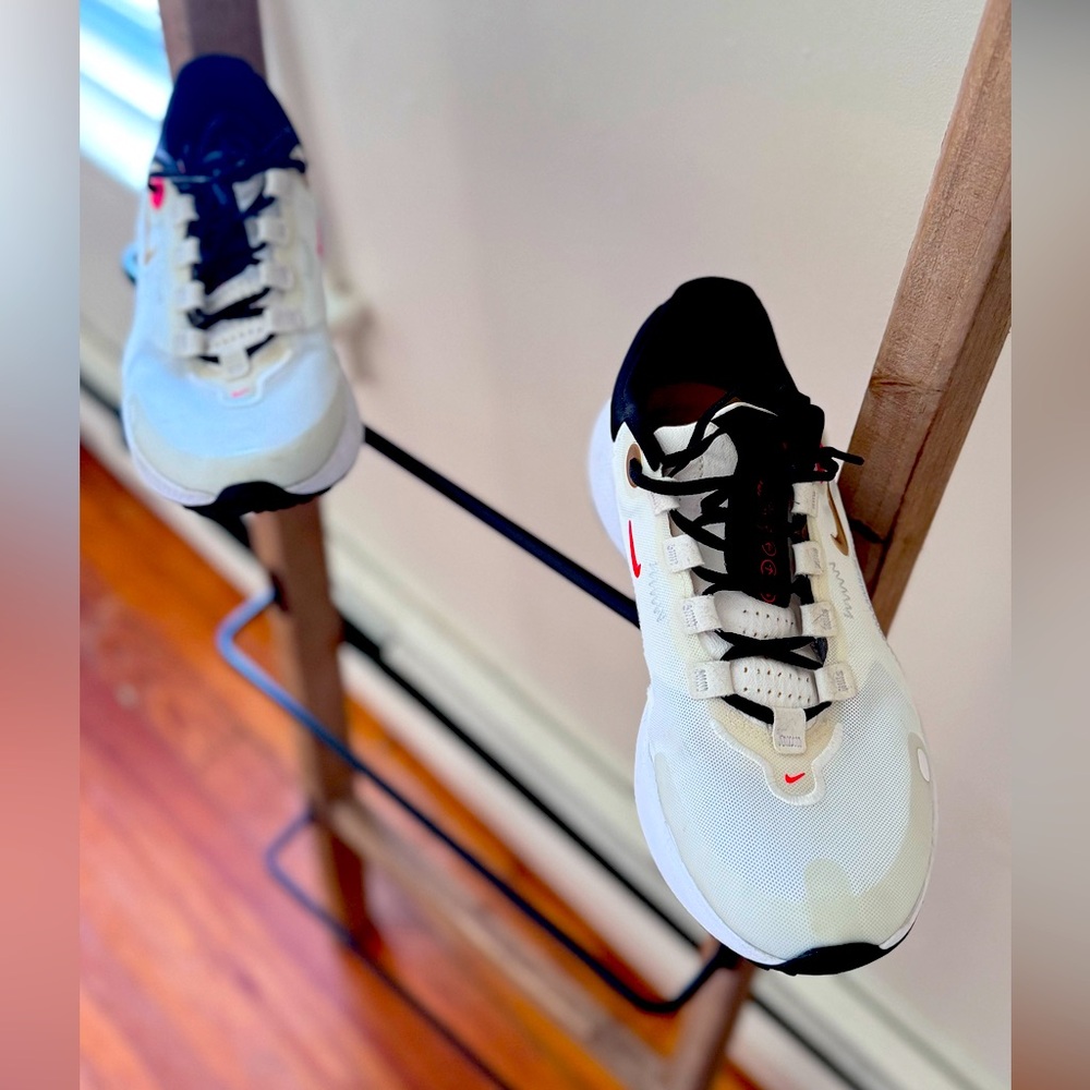 Nike Women’s React Escape